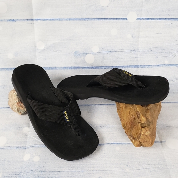 Scott Wahine from Hawaii, New Flipflops.Ladies sz 8. All black easy to rinse off - Picture 3 of 9
